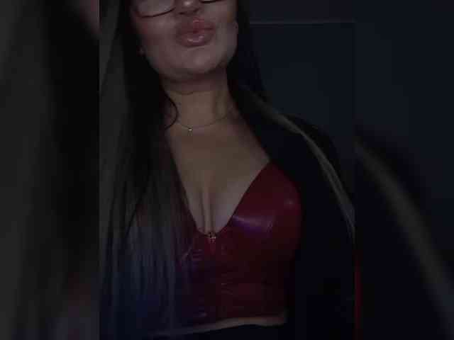 Brunetochkaaa webcam