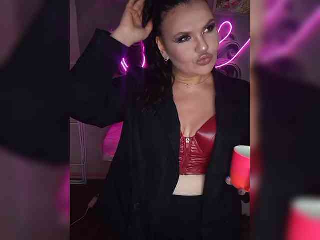 Brunetochkaaa webcam