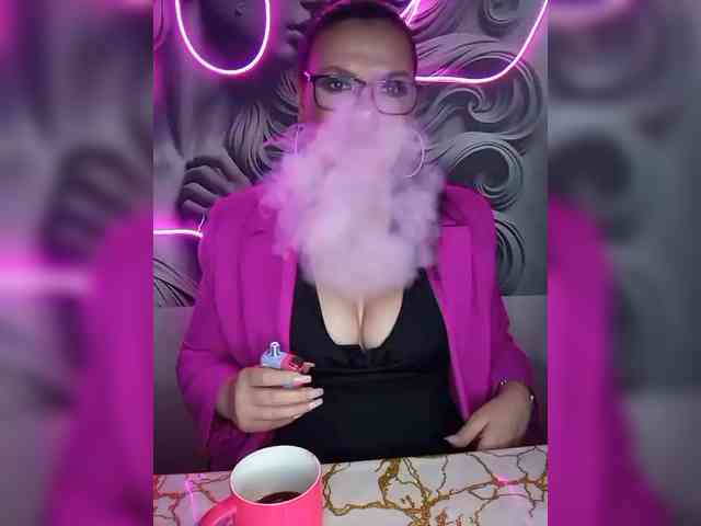 Brunetochkaaa webcam