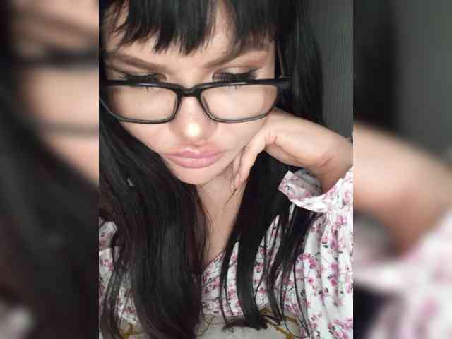 Brunetochkaaa webcam