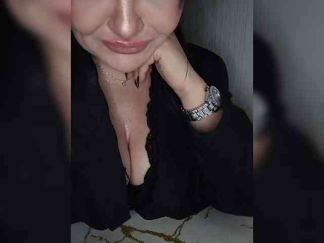 Brunetochkaaa webcam