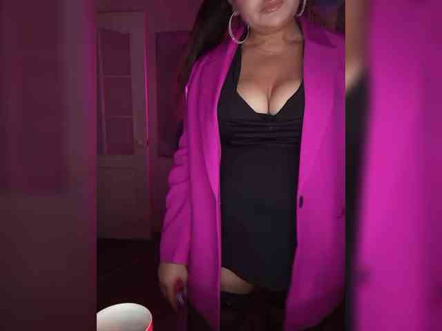 Brunetochkaaa webcam