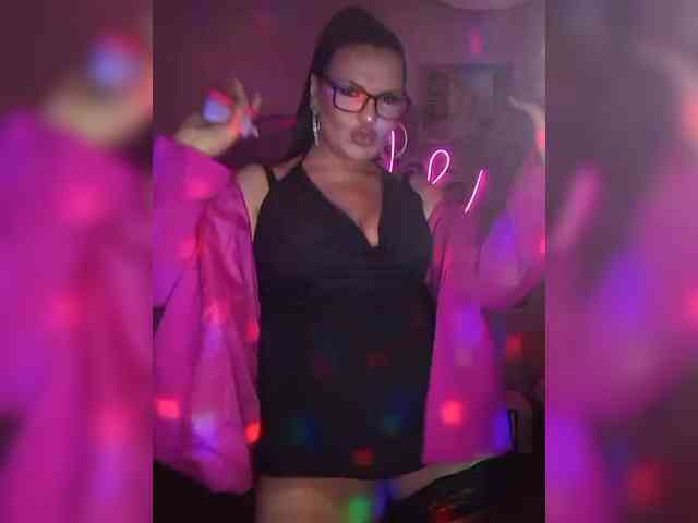 Brunetochkaaa webcam