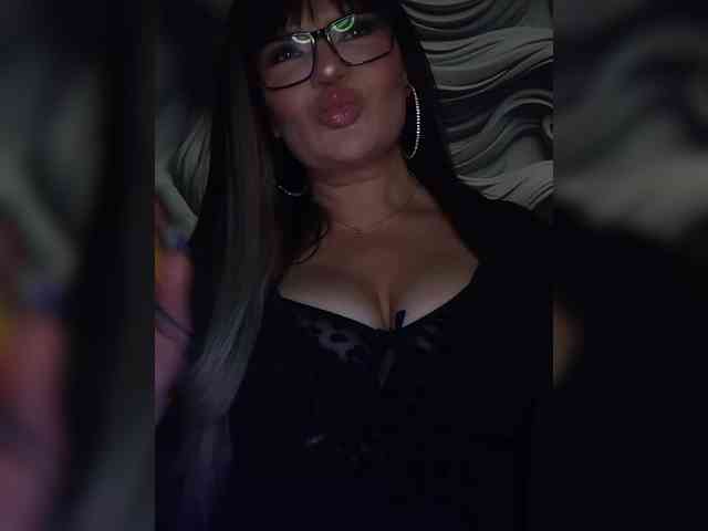 Brunetochkaaa webcam