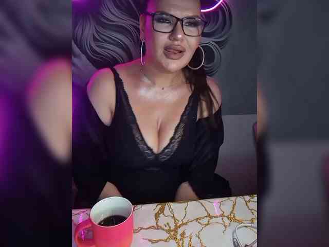 Brunetochkaaa webcam