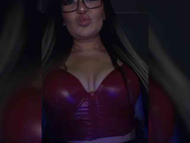 Brunetochkaaa webcam