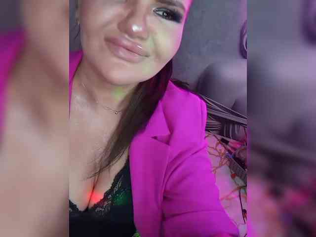 Brunetochkaaa webcam