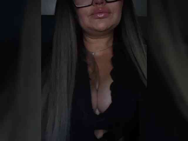 Brunetochkaaa webcam