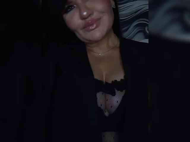 Brunetochkaaa webcam