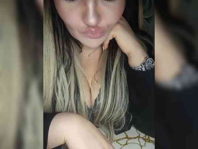 Brunetochkaaa webcam