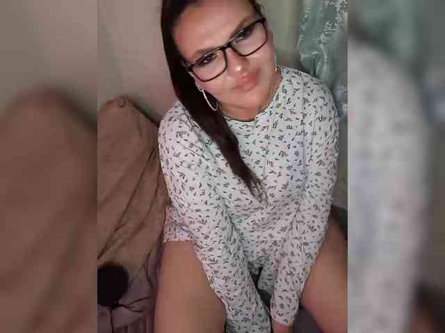 Brunetochkaaa webcam