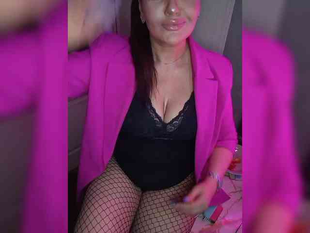 Brunetochkaaa webcam