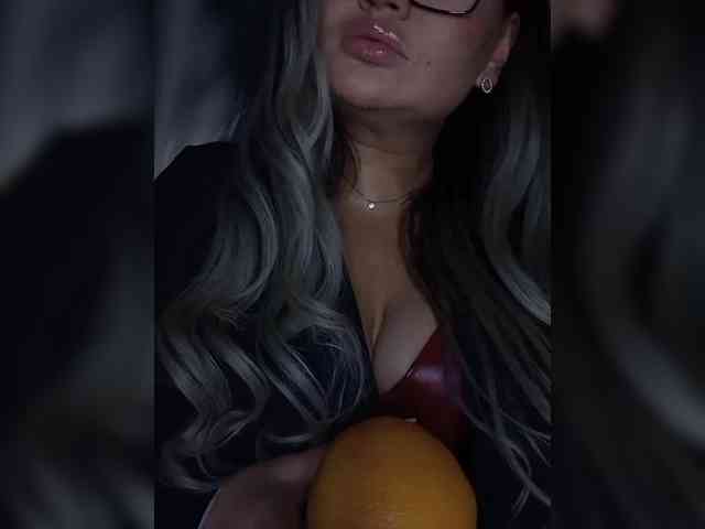 Brunetochkaaa webcam