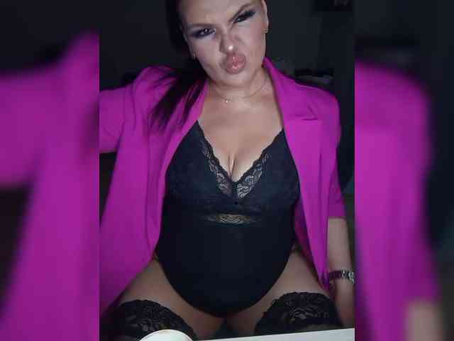 Brunetochkaaa webcam