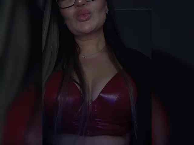 Brunetochkaaa webcam