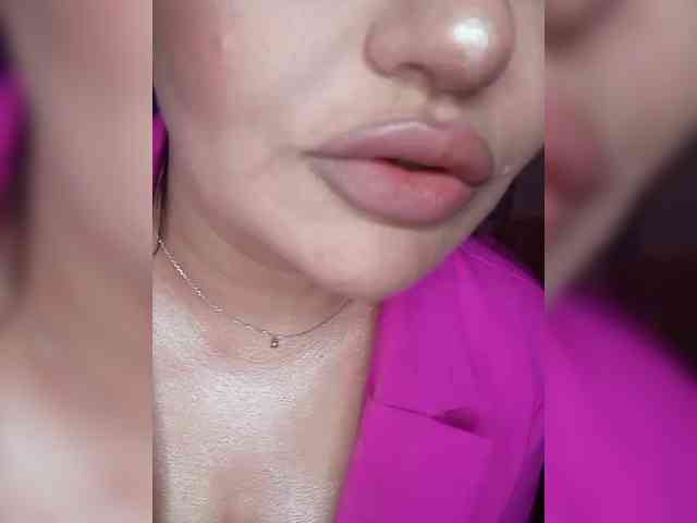 Brunetochkaaa webcam