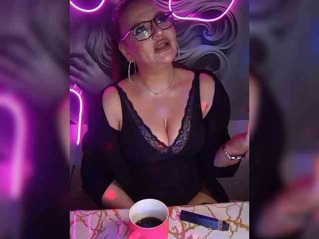 Brunetochkaaa webcam