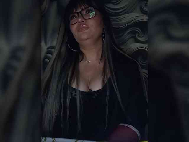 Brunetochkaaa webcam