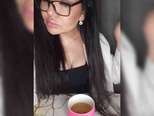 Brunetochkaaa webcam