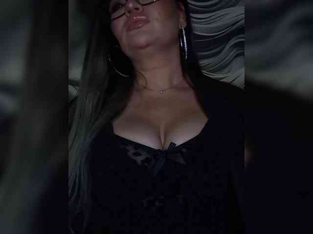 Brunetochkaaa webcam