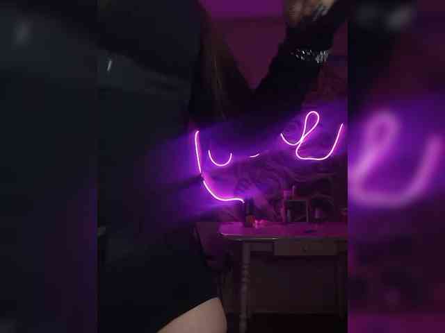 Brunetochkaaa webcam