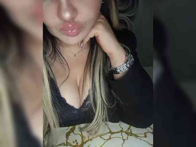 Brunetochkaaa webcam