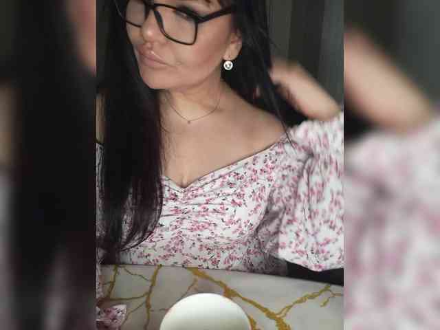 Brunetochkaaa webcam