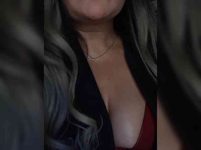 Brunetochkaaa webcam