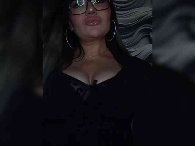 Brunetochkaaa webcam