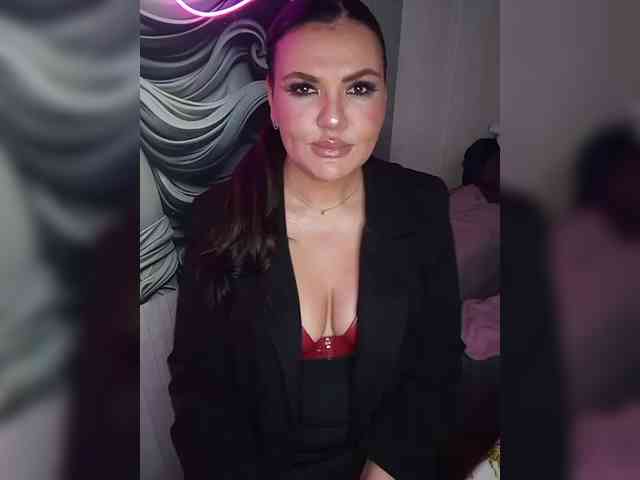 Brunetochkaaa webcam