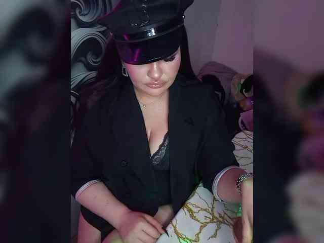 Brunetochkaaa webcam