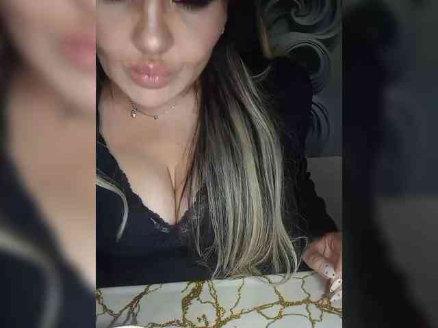 Brunetochkaaa webcam