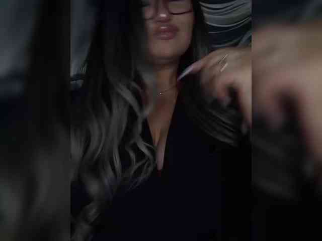 Brunetochkaaa webcam