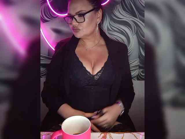 Brunetochkaaa webcam