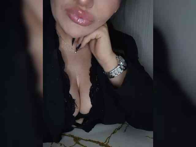 Brunetochkaaa webcam