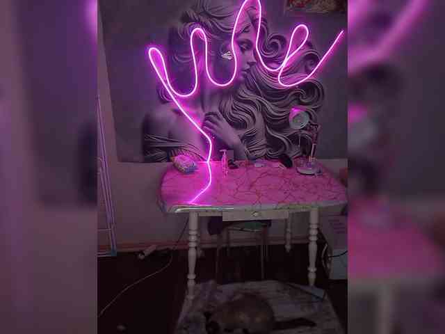 Brunetochkaaa webcam