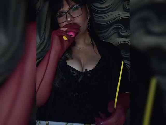 Brunetochkaaa webcam