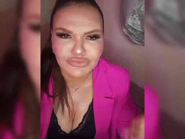 Brunetochkaaa webcam