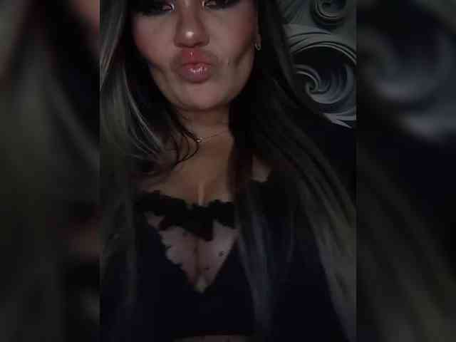 Brunetochkaaa webcam