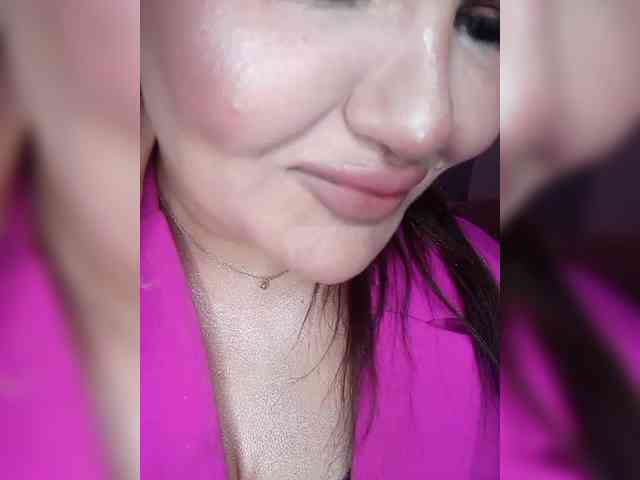 Brunetochkaaa webcam