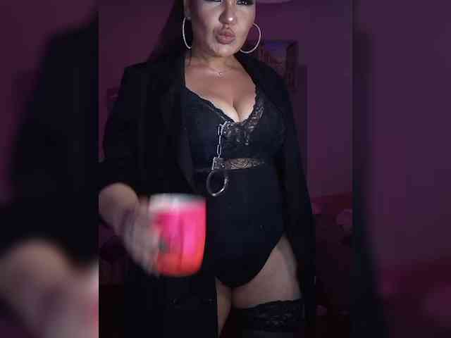 Brunetochkaaa webcam