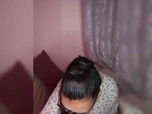 Brunetochkaaa webcam