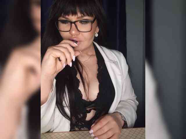 Brunetochkaaa webcam