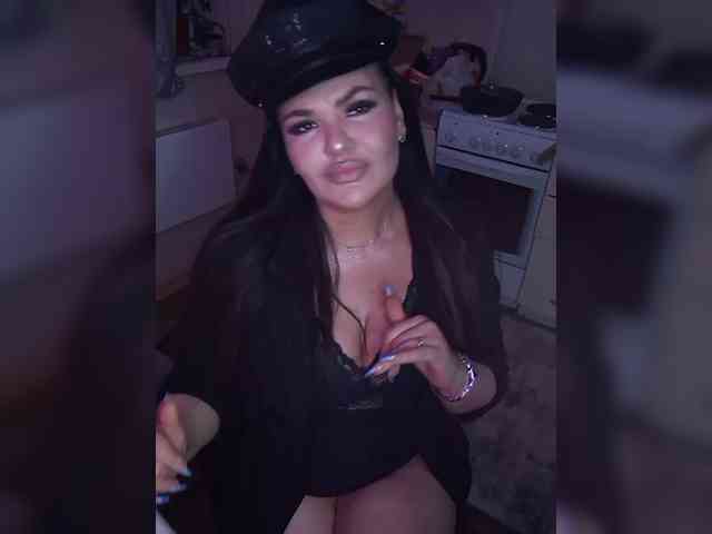 Brunetochkaaa webcam