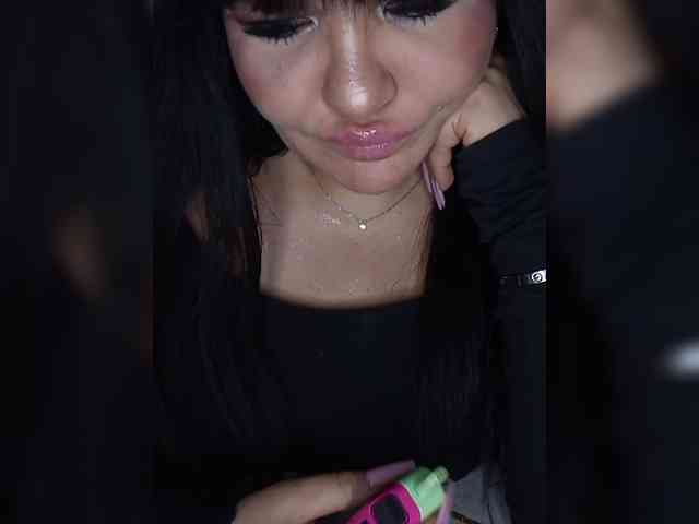 Brunetochkaaa webcam