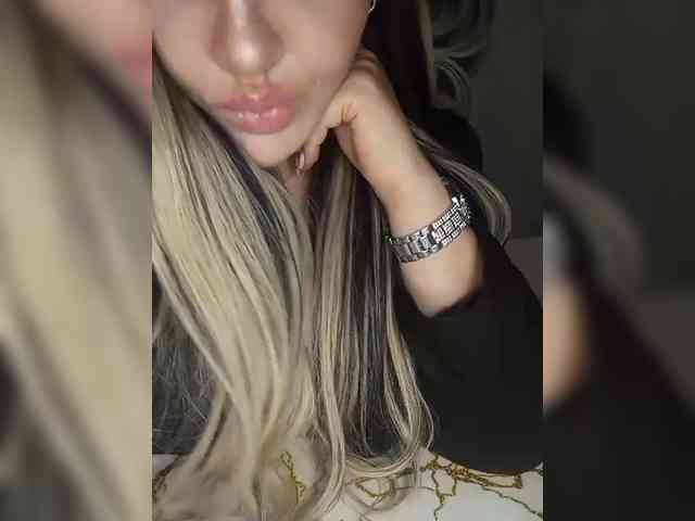 Brunetochkaaa webcam