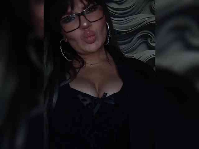 Brunetochkaaa webcam