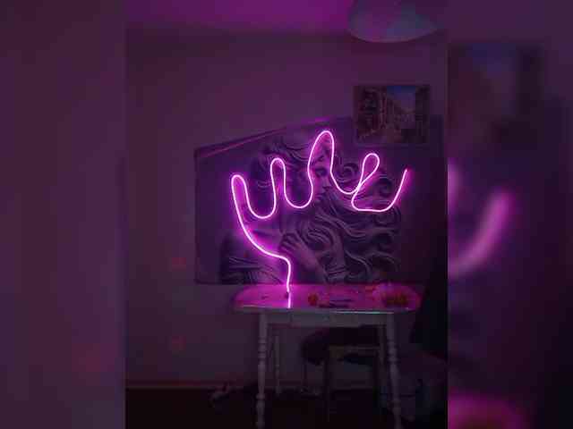 Brunetochkaaa webcam