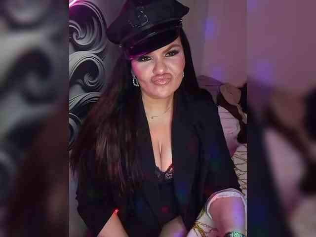 Brunetochkaaa webcam