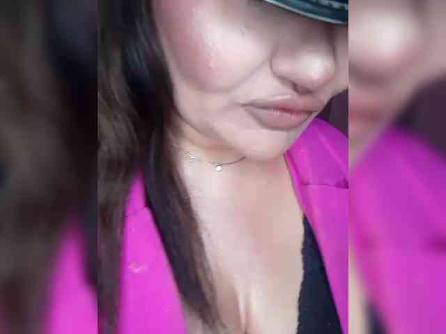 Brunetochkaaa webcam